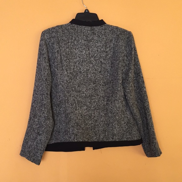 Studio S Ease petite Blazer - Picture 2 of 3